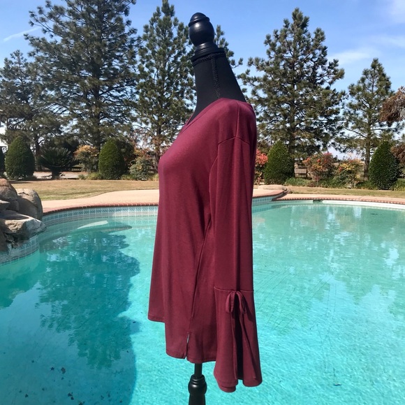 Tie-Detail Long Sleeveā£ļø - Picture 2 of 5